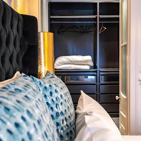 Akicity Amoreiras Bold Apartment Lisbon